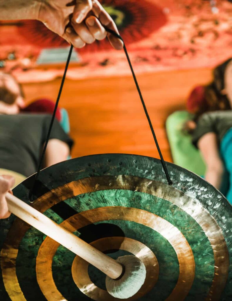 Masaż dźwiękiem dla firm i grup zorganizowanych benefity